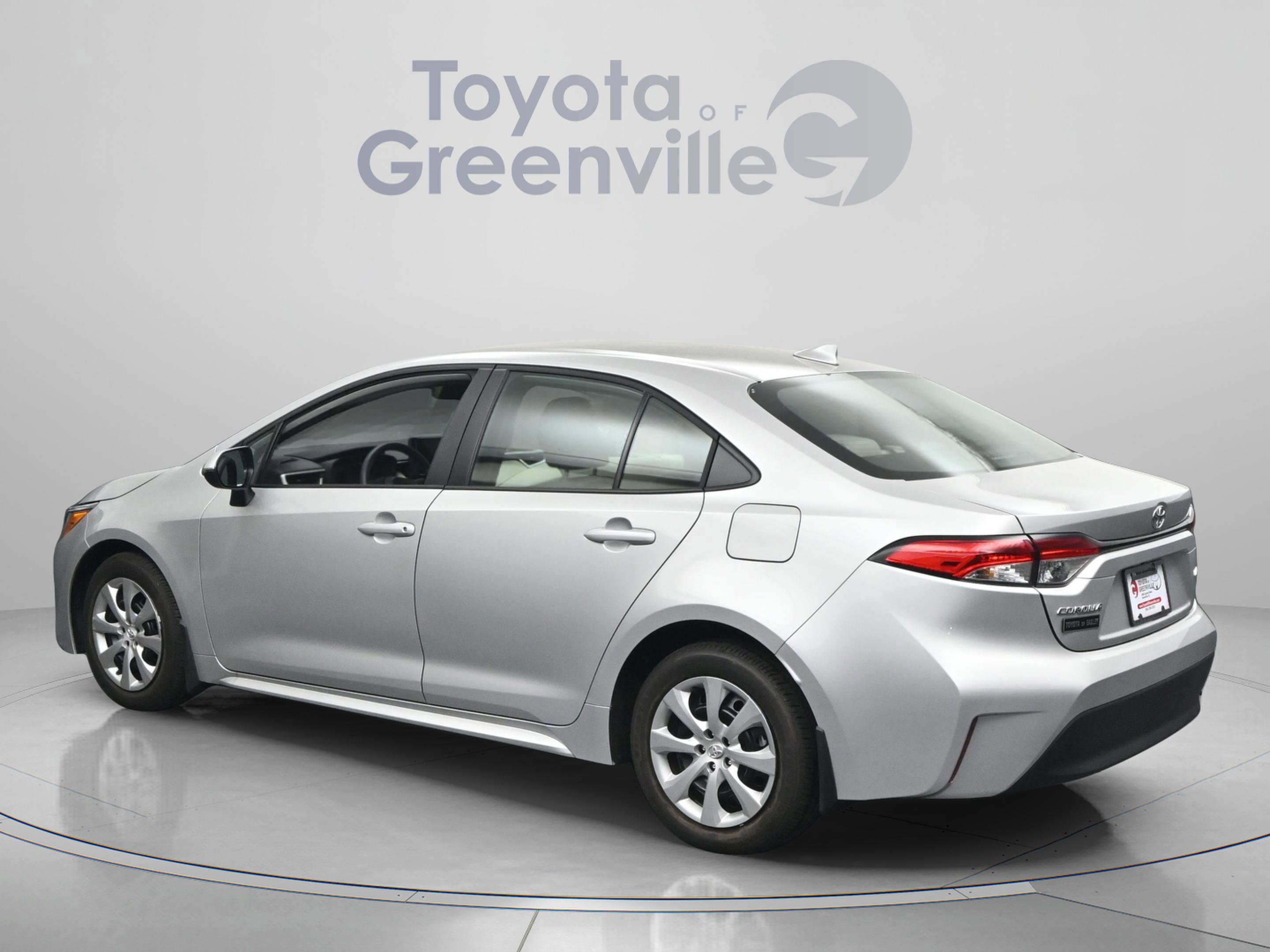Used 2025 Toyota Corolla LE image 7