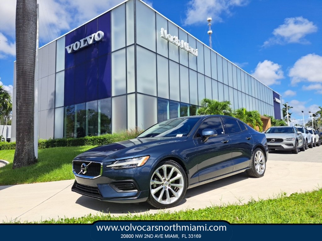Used 2019 Volvo S60 T5 Momentum w/ Premium Package