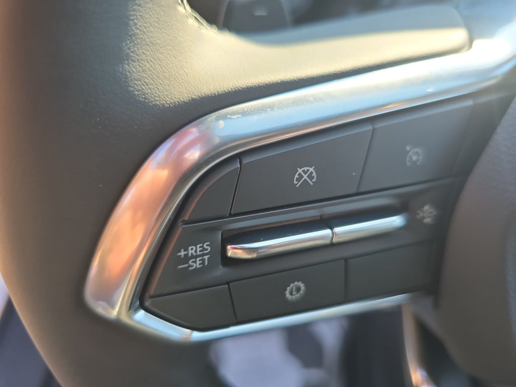 New 2027 Chevrolet Equinox LT w/ Safety and Technology Package FWD image 15