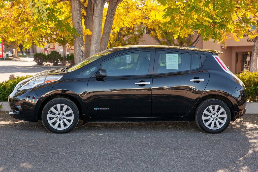 Used 2015 Nissan Leaf S w/ Charge Package image 8