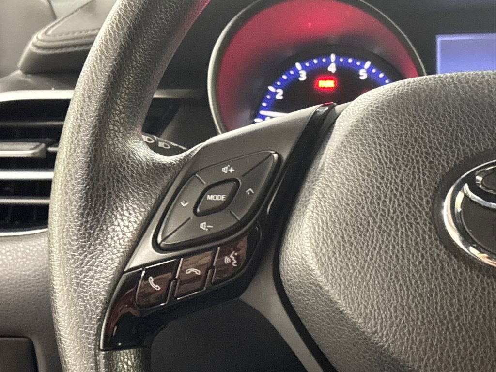 Used 2019 Toyota C-HR LE image 24