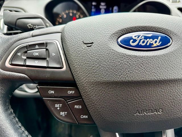 Used 2017 Ford Escape Titanium image 27