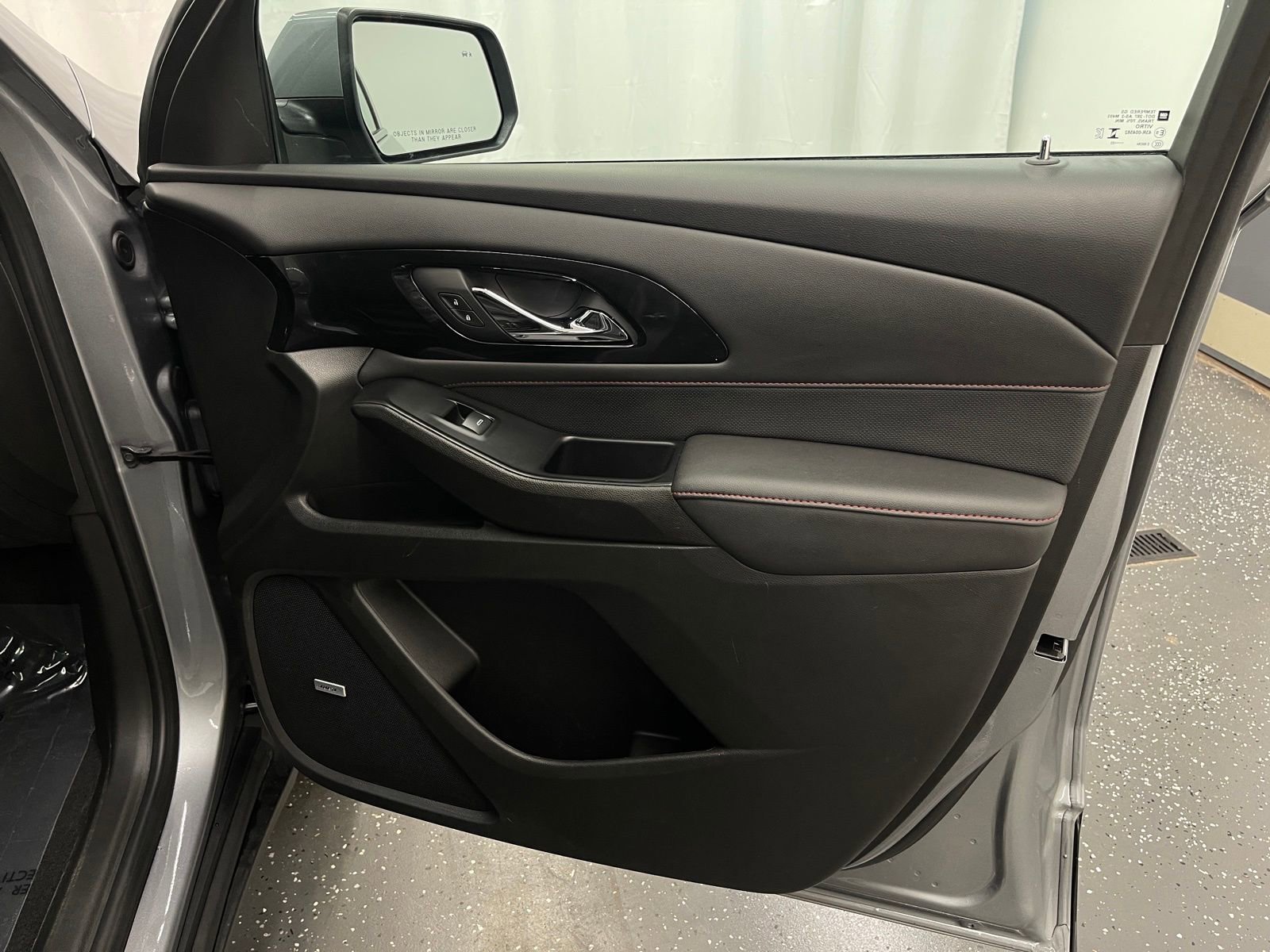 Used 2023 Chevrolet Traverse RS w/ LPO, Floor Liner Package image 8