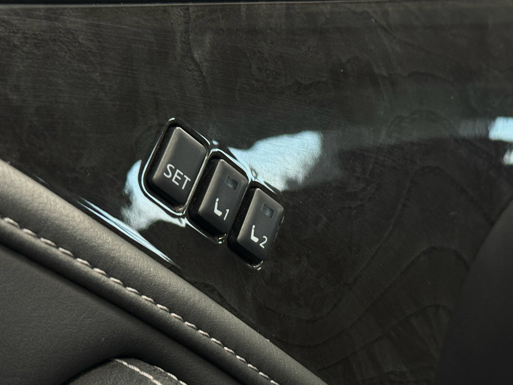 Used 2024 INFINITI QX80 Luxe image 19