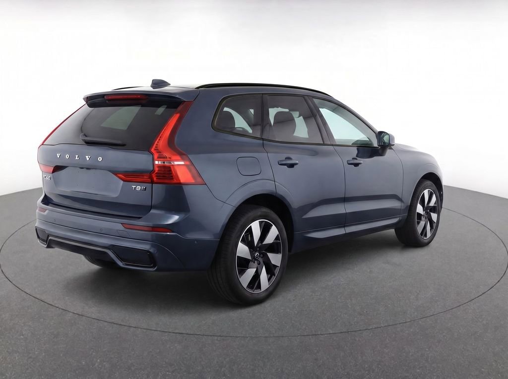 Certified 2025 Volvo XC60 T8 Plus w/ Protection Package Premier AWD/4WD image 4