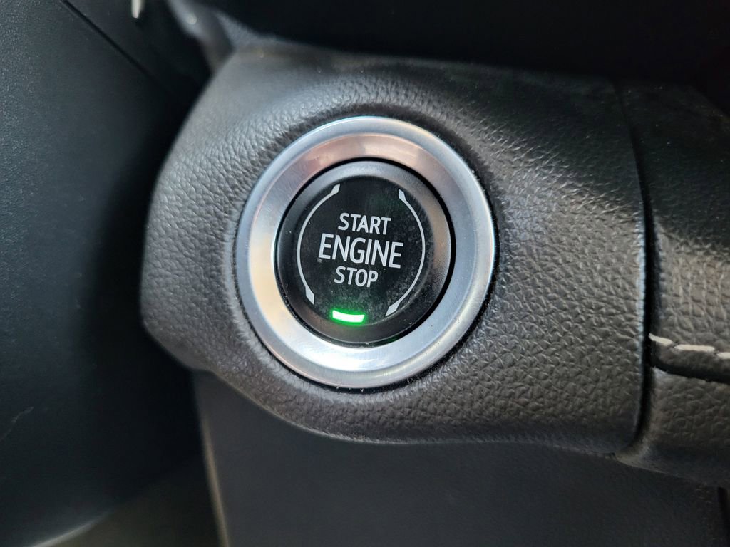 Used 2021 Buick Envision Preferred w/ Sport Touring Package FWD image 17