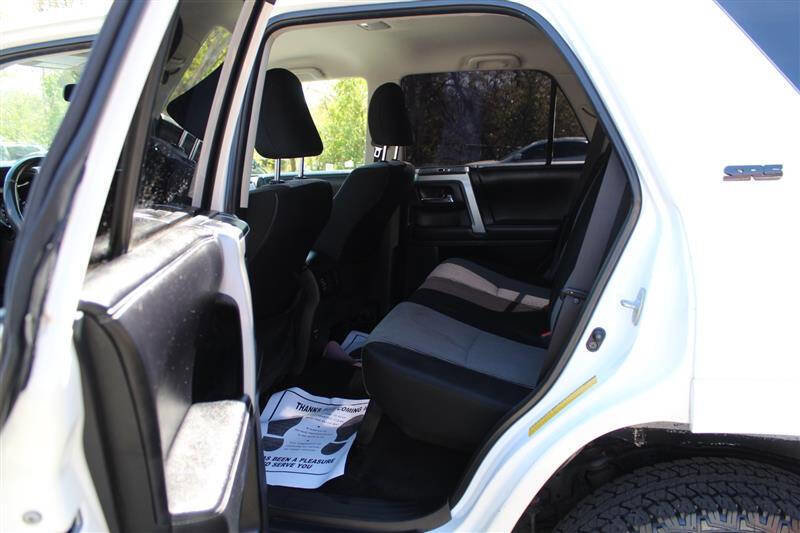 Used 2016 Toyota 4Runner SR5 image 24