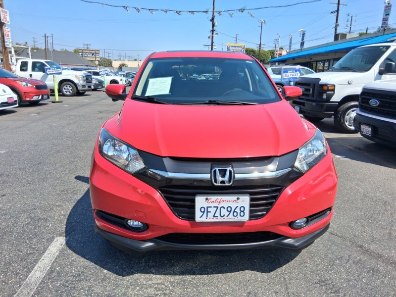 Used 2017 Honda HR-V EX image 2