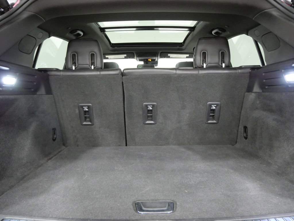 Used 2019 Cadillac XT4 Premium Luxury w/ Cold Weather Package image 28