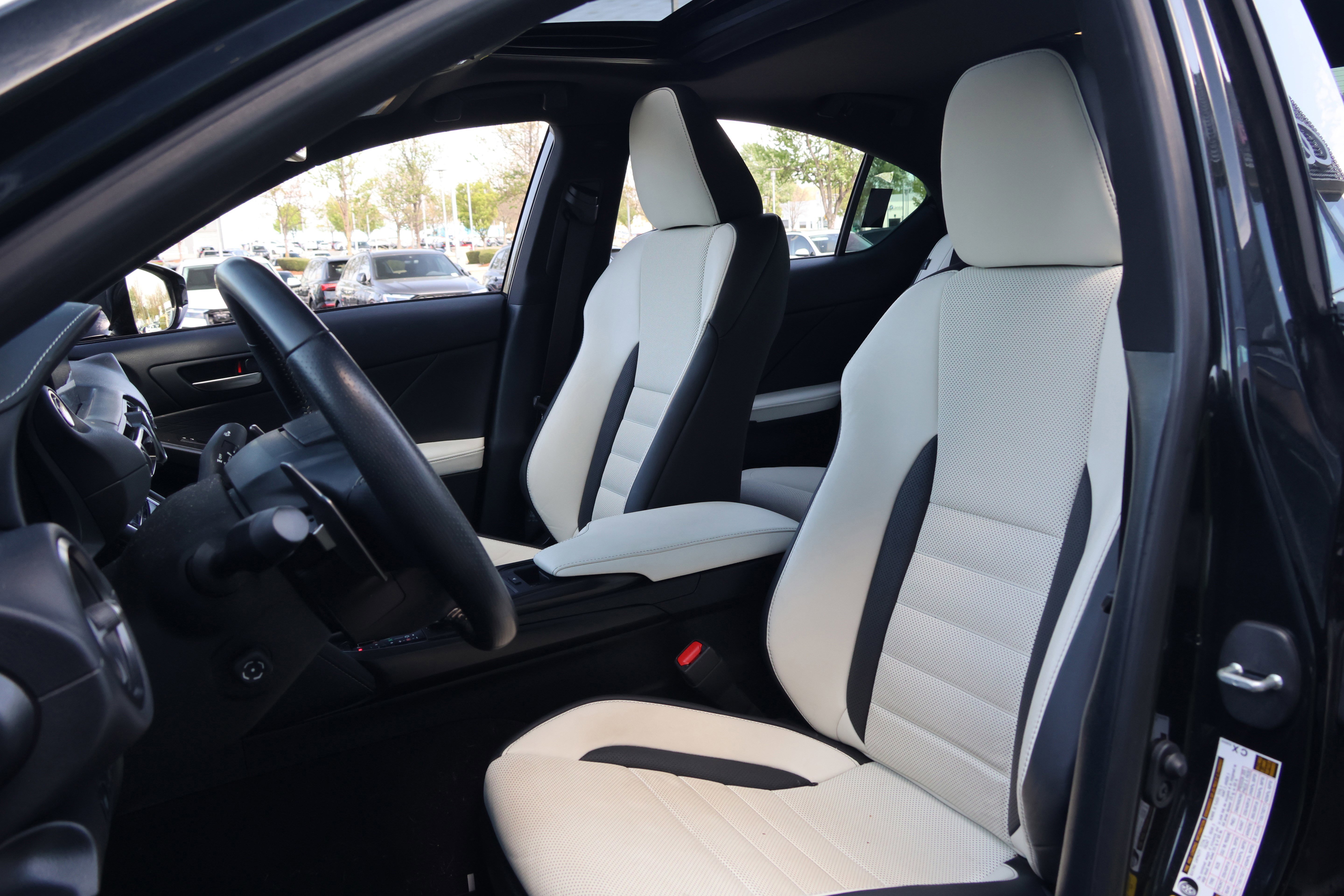 Used 2025 Lexus IS 350 F Sport image 34