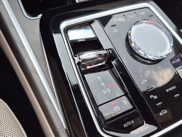Certified 2023 BMW 740i w/ Parking Assistance Package RWD image 13