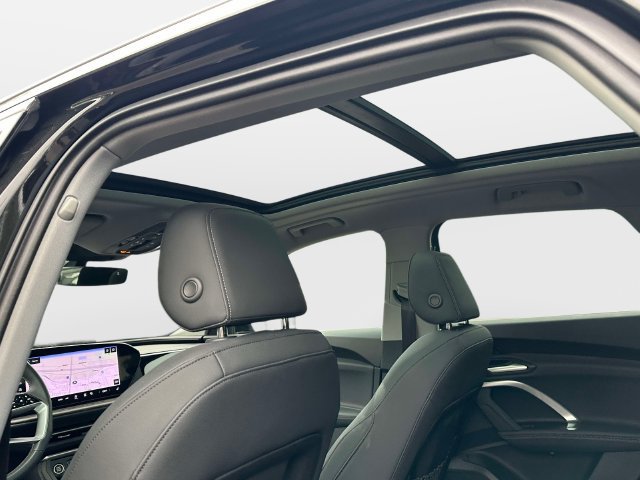 Certified 2025 Audi Q5 Premium AWD/4WD image 18