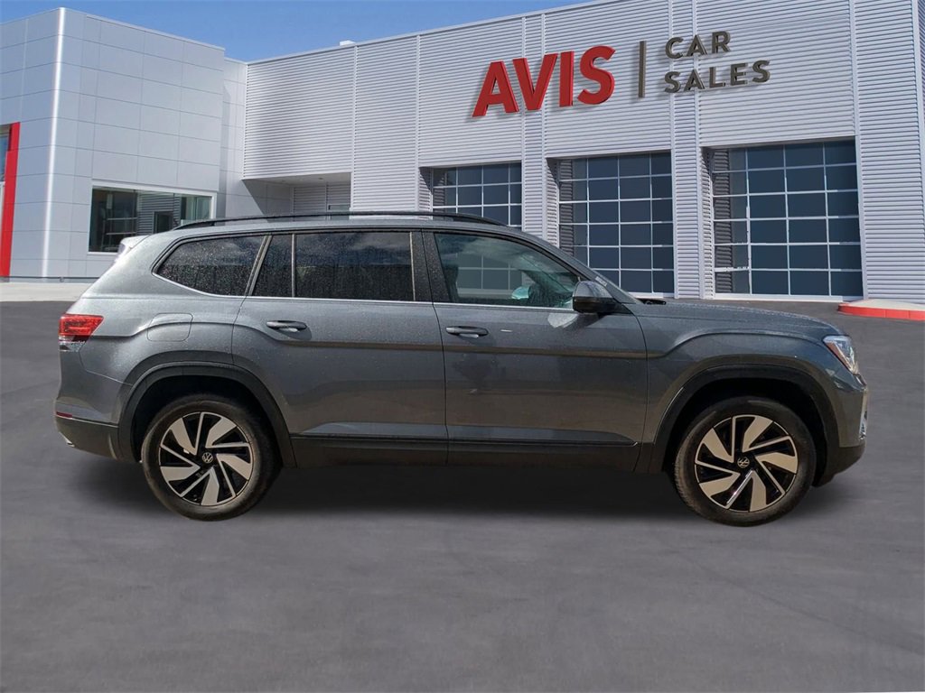 Used 2025 Volkswagen Atlas SE image 5