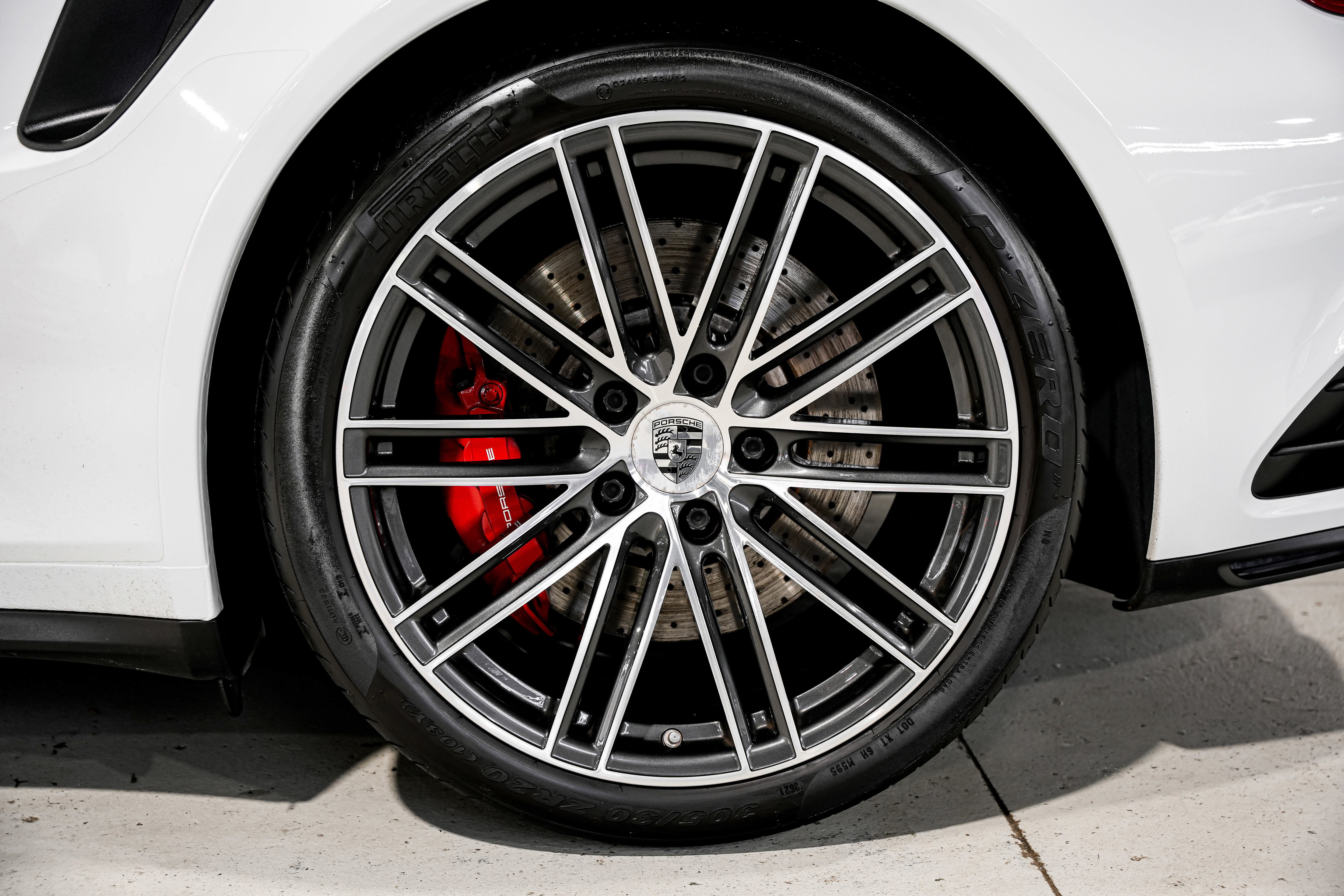 Used 2018 Porsche 911 Turbo image 45