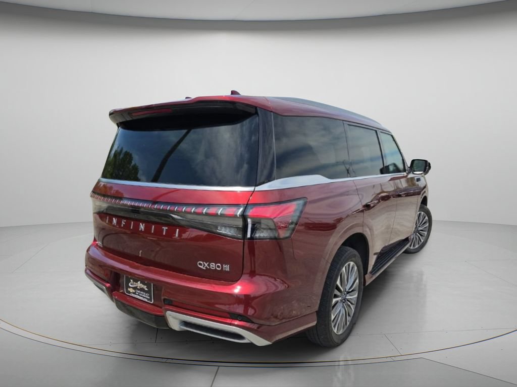 Used 2025 INFINITI QX80 Sensory AWD/4WD image 7