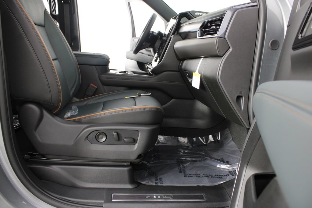 New 2026 GMC Yukon XL AT4 AWD/4WD image 26