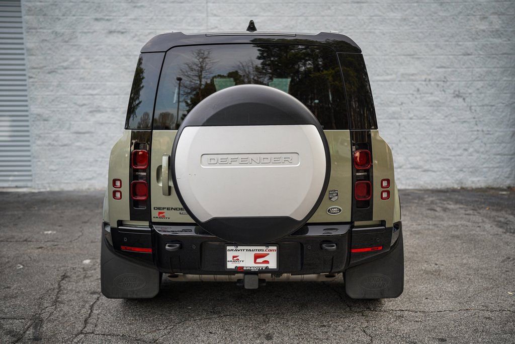 Used 2022 Land Rover Defender 90 X-Dynamic S image 14