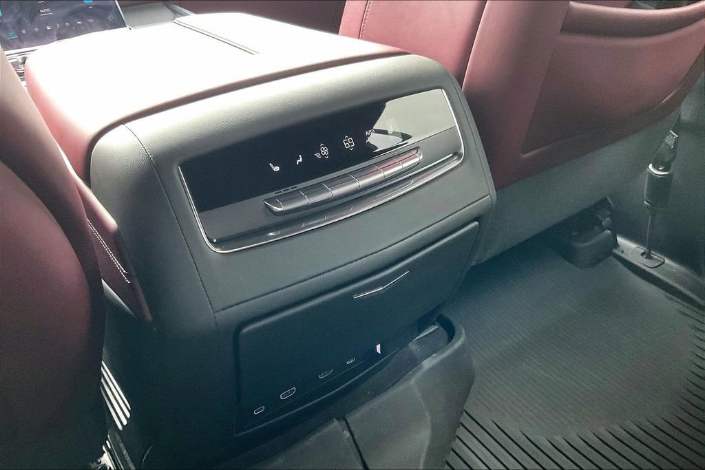 Used 2025 Cadillac Escalade Sport w/ Touring Package image 34