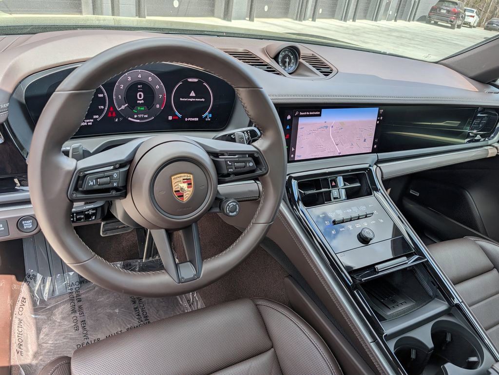 Used 2025 Porsche Panamera 4 image 4