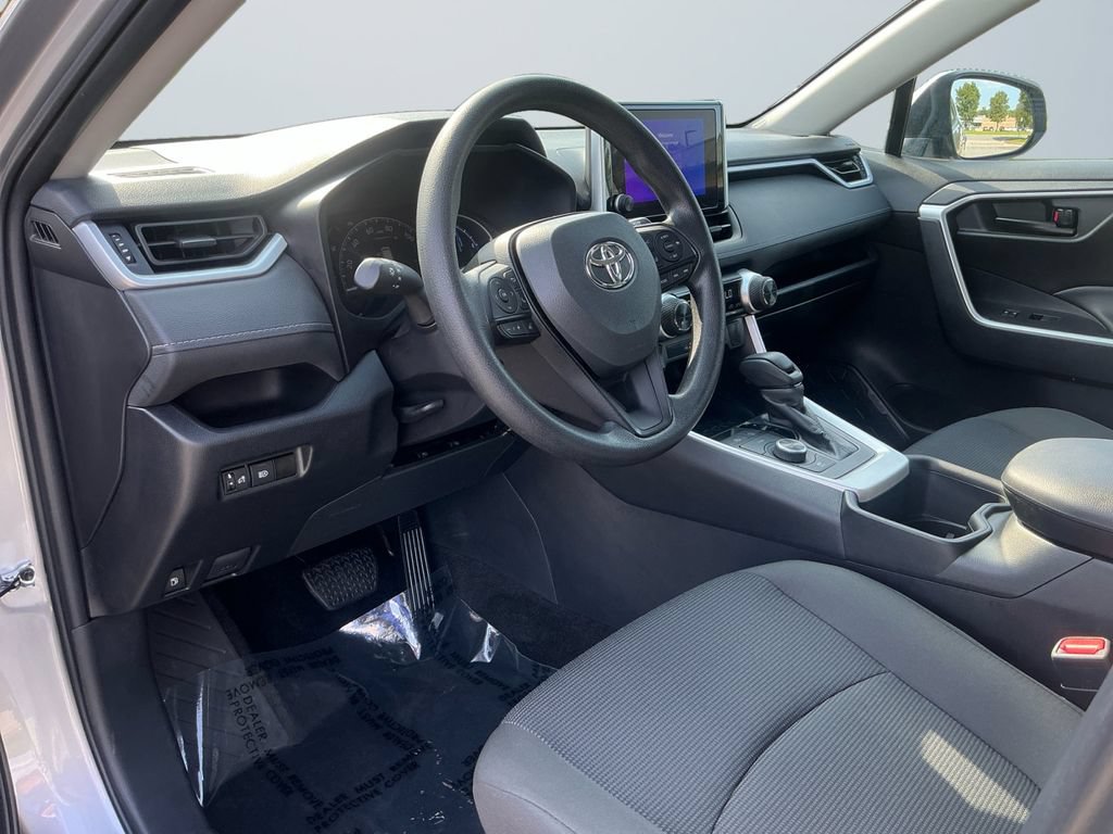 Certified 2024 Toyota RAV4 LE AWD/4WD image 12