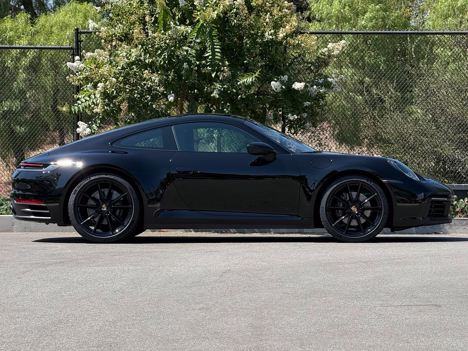 Certified 2023 Porsche 911 Carrera RWD image 8