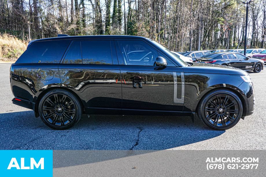 Used 2025 Land Rover Range Rover SE AWD/4WD image 9