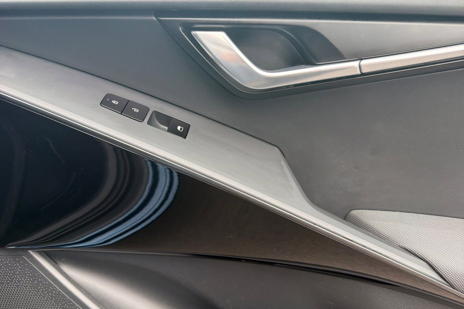 Used 2023 Kia Niro Wind FWD image 17