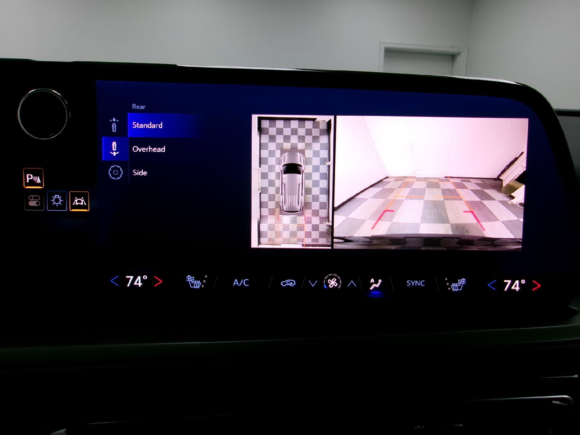 Certified 2024 Chevrolet Traverse LT w/ LPO, Floor Liner Package image 7