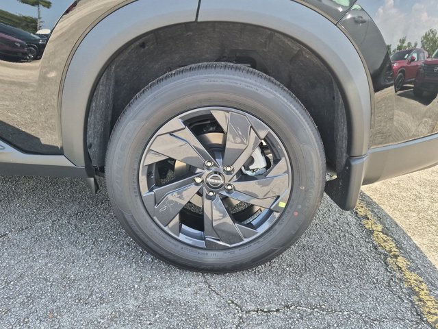 New 2027 Nissan Rogue SV FWD image 9