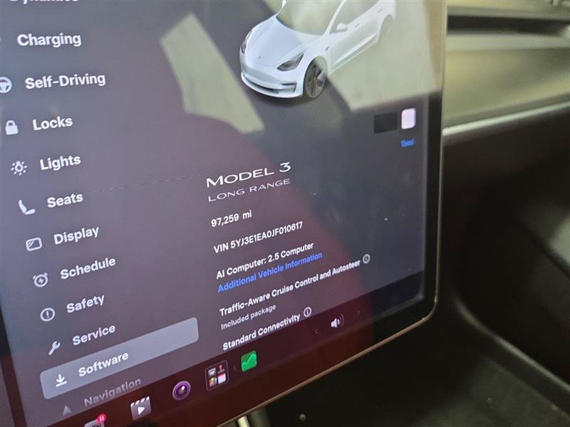 Used 2018 Tesla Model 3 Long Range RWD image 4