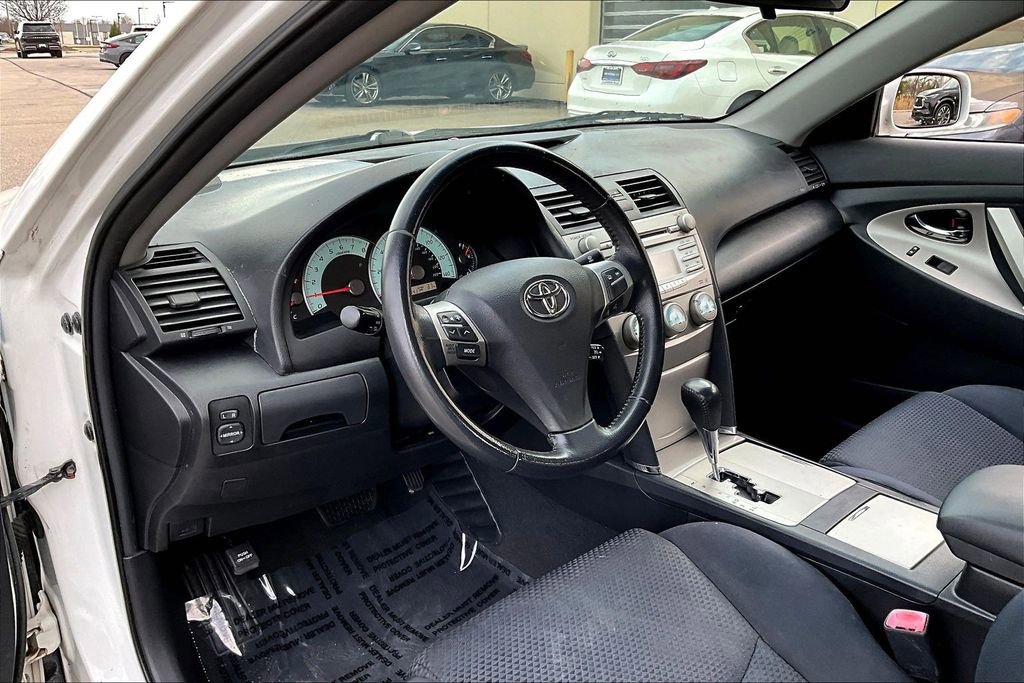 Used 2008 Toyota Camry SE image 16