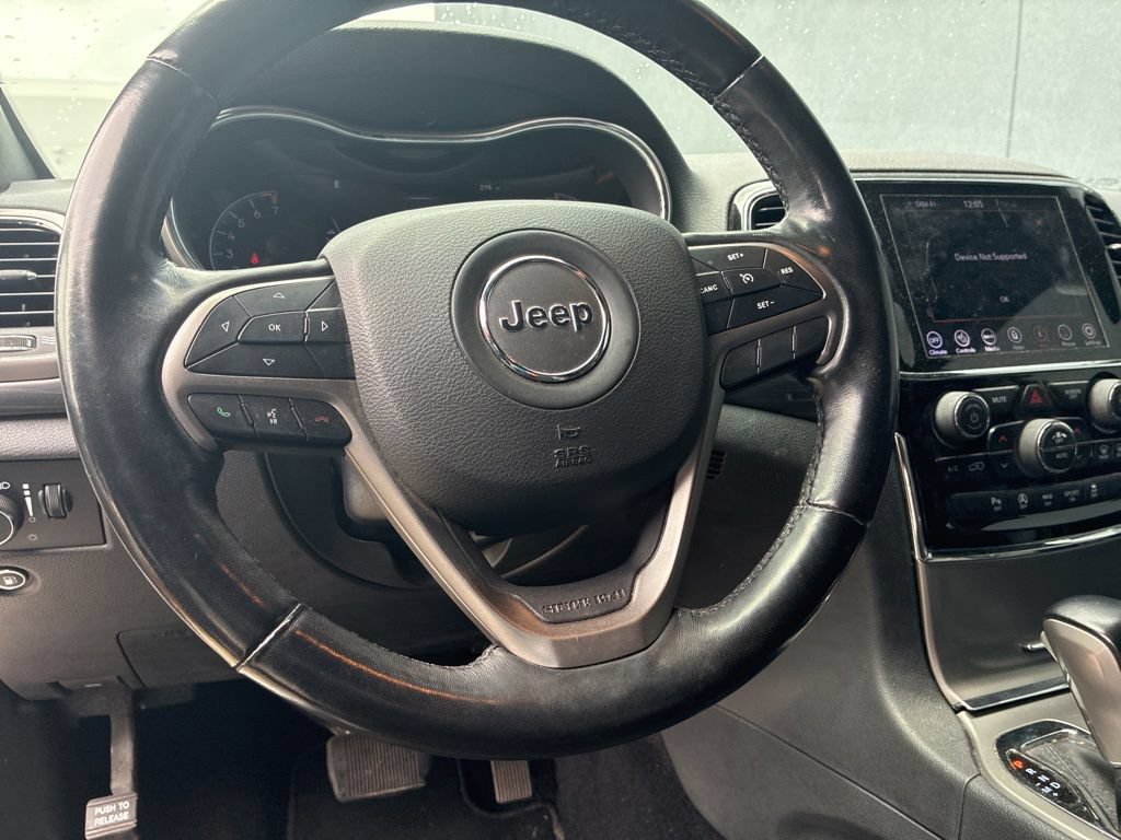 Used 2020 Jeep Grand Cherokee Altitude AWD/4WD image 19
