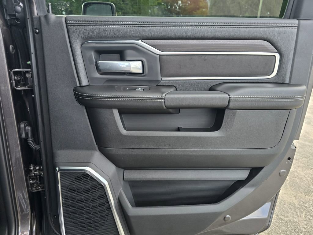 New 2026 RAM 2500 Laramie w/ Night Edition image 38