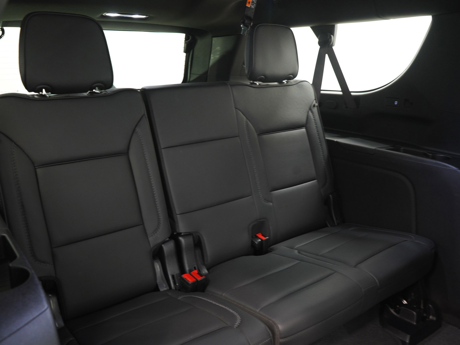 Used 2025 GMC Yukon XL Denali w/ Sun & Power Step Package AWD/4WD image 16