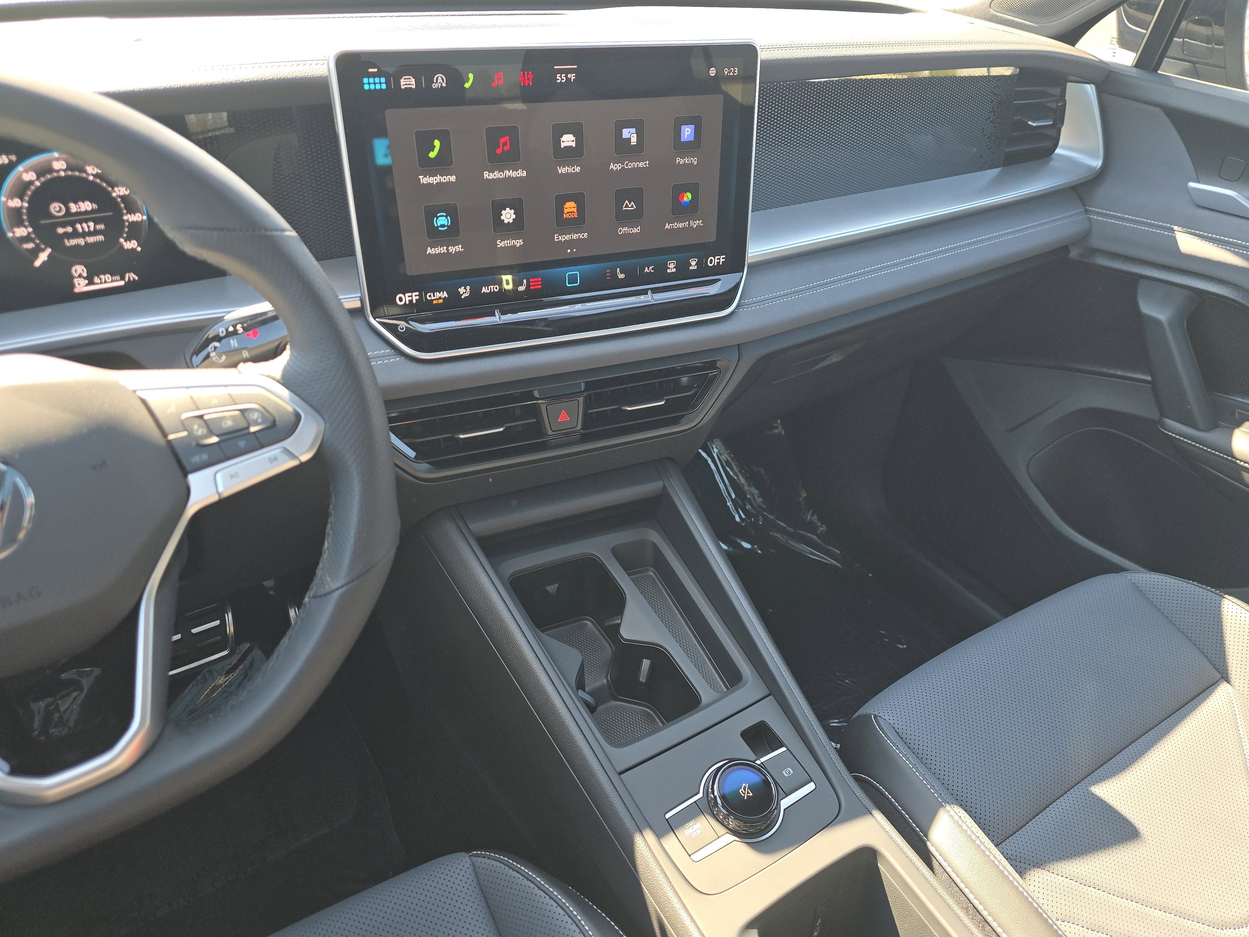 New 2026 Volkswagen Tiguan SE R-Line AWD/4WD image 22