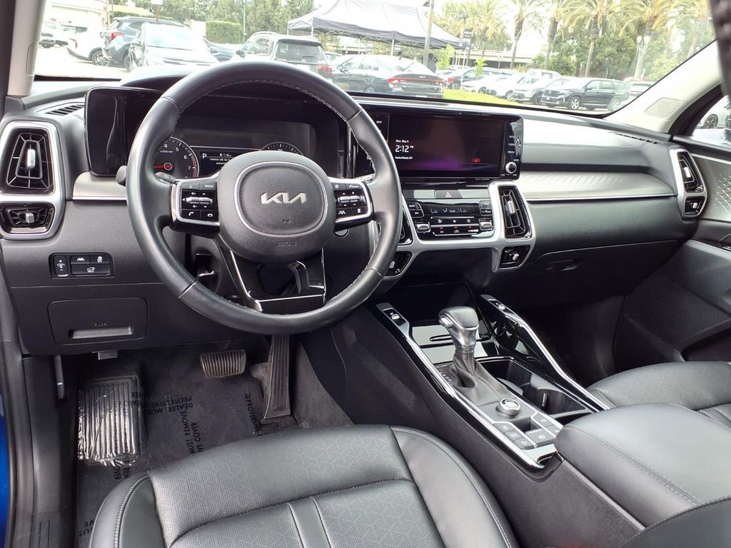 Certified 2022 Kia Sorento SX FWD image 12