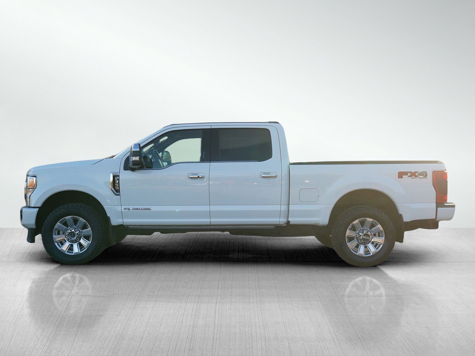 Used 2022 Ford F350 Platinum w/ FX4 Off-Road Package image 3