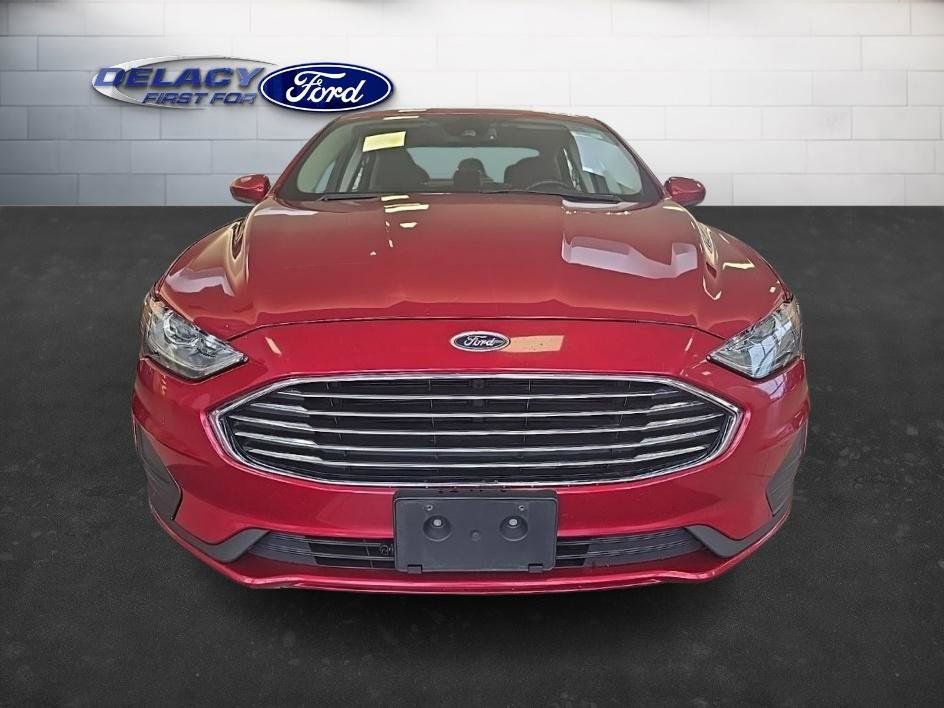 Used 2020 Ford Fusion SE image 10