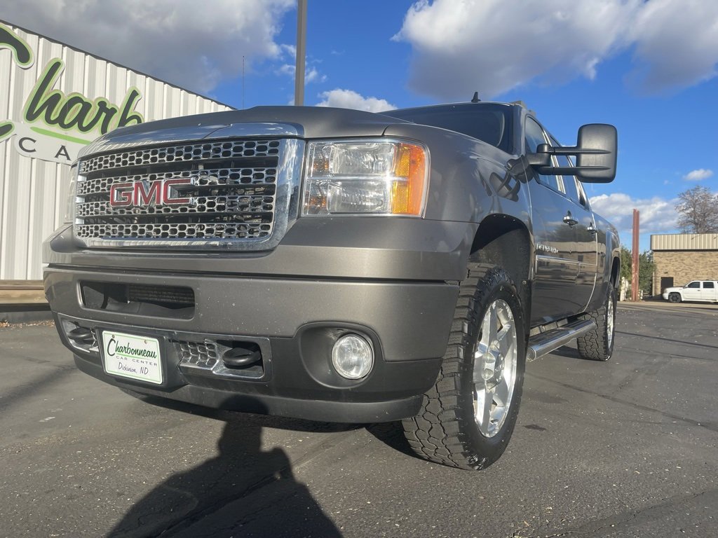 Used 2013 GMC Sierra 2500 Denali w/ Suspension Package, Off-Road image 12
