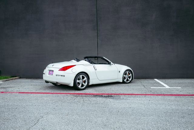 Used 2007 Nissan 350Z Grand Touring RWD image 17