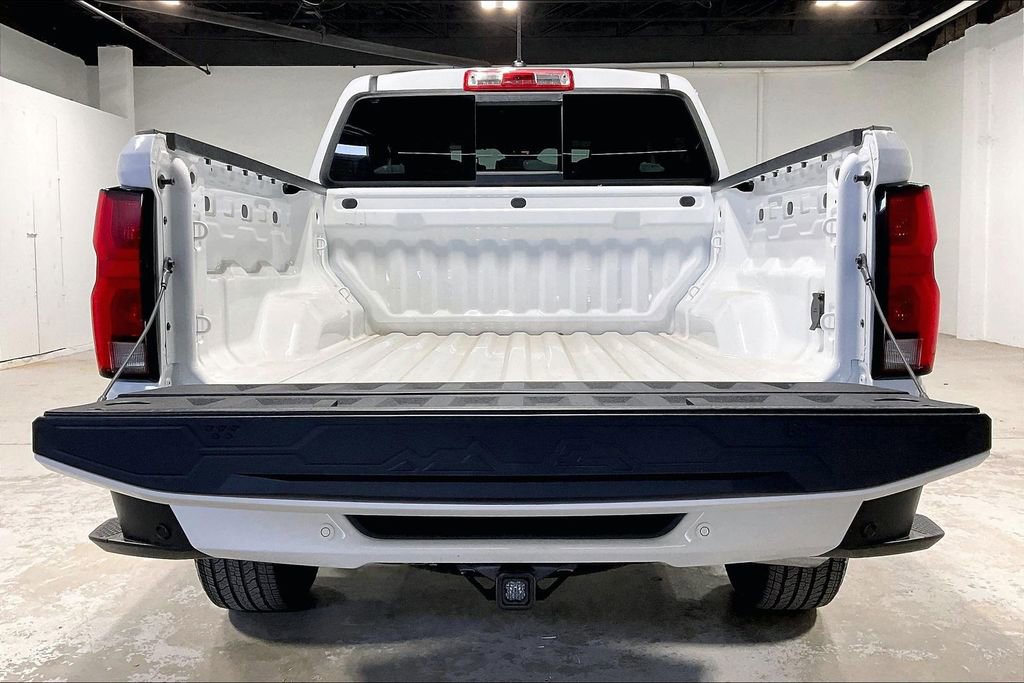 Used 2025 Chevrolet Colorado LT w/ LT Convenience Package image 37