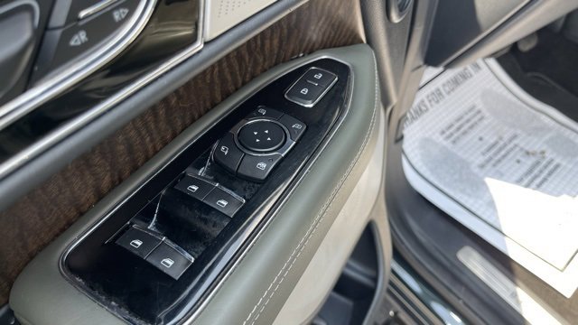 Used 2022 Lincoln Navigator L Black Label image 16