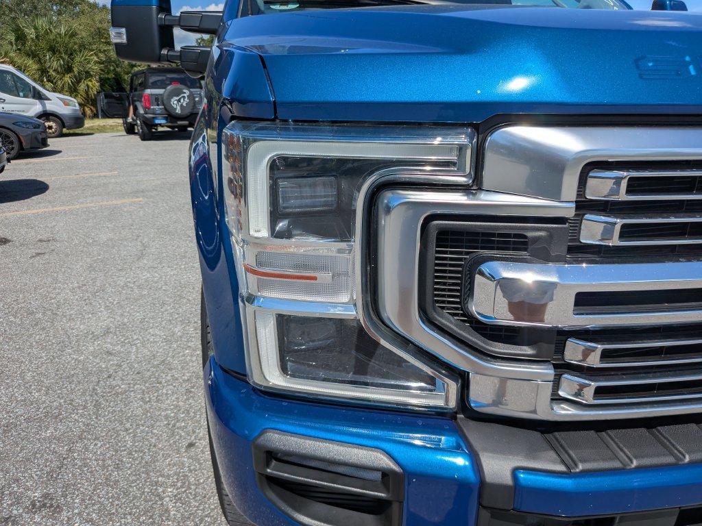 Certified 2022 Ford F250 Limited AWD/4WD image 9