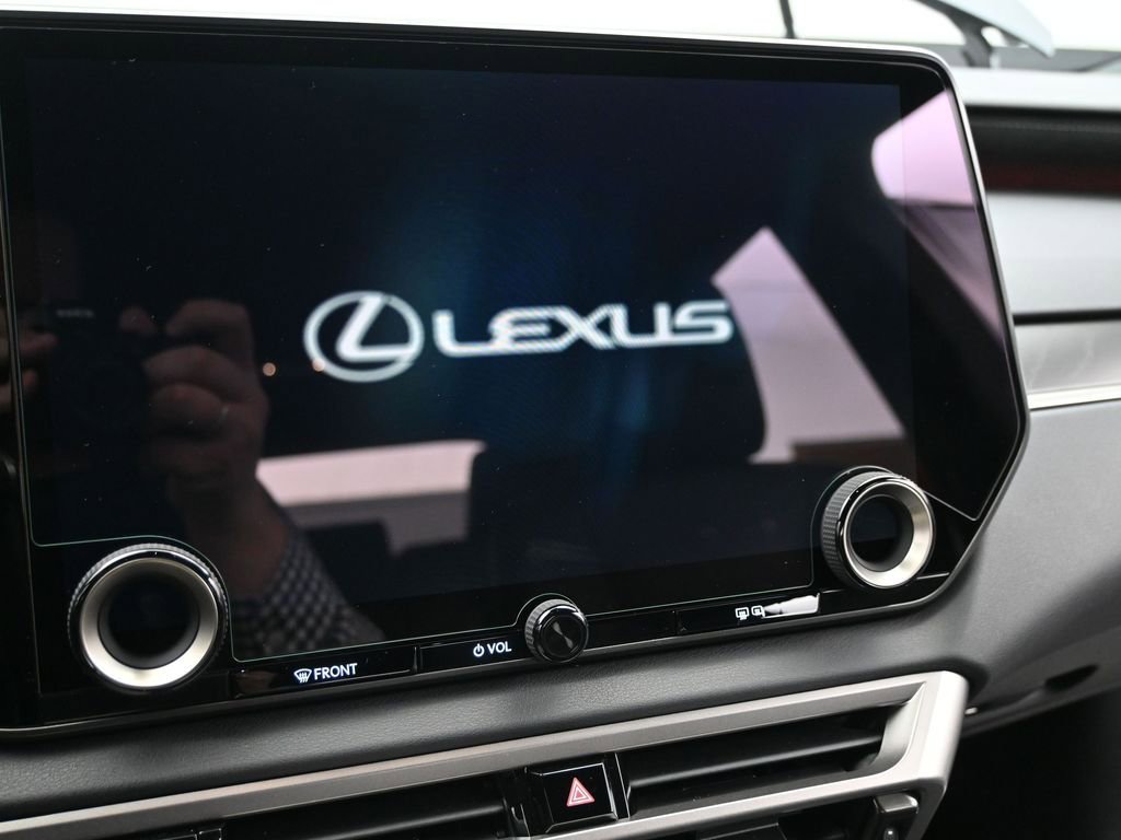 Used 2026 Lexus RX 450h AWD w/ Convenience Package image 15