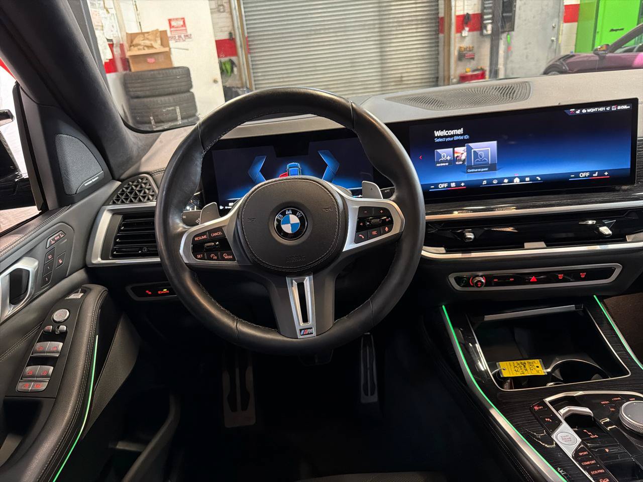 Used 2024 BMW X7 M60i w/ M Sport Professional Package AWD/4WD image 14