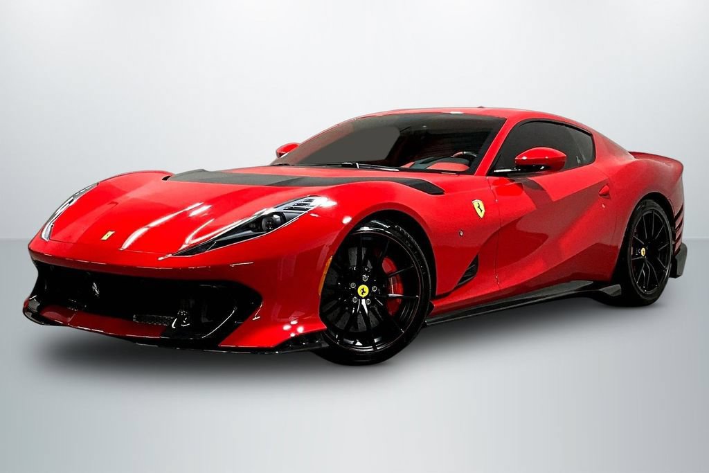 Used 2022 Ferrari 812 Competizione RWD image 3