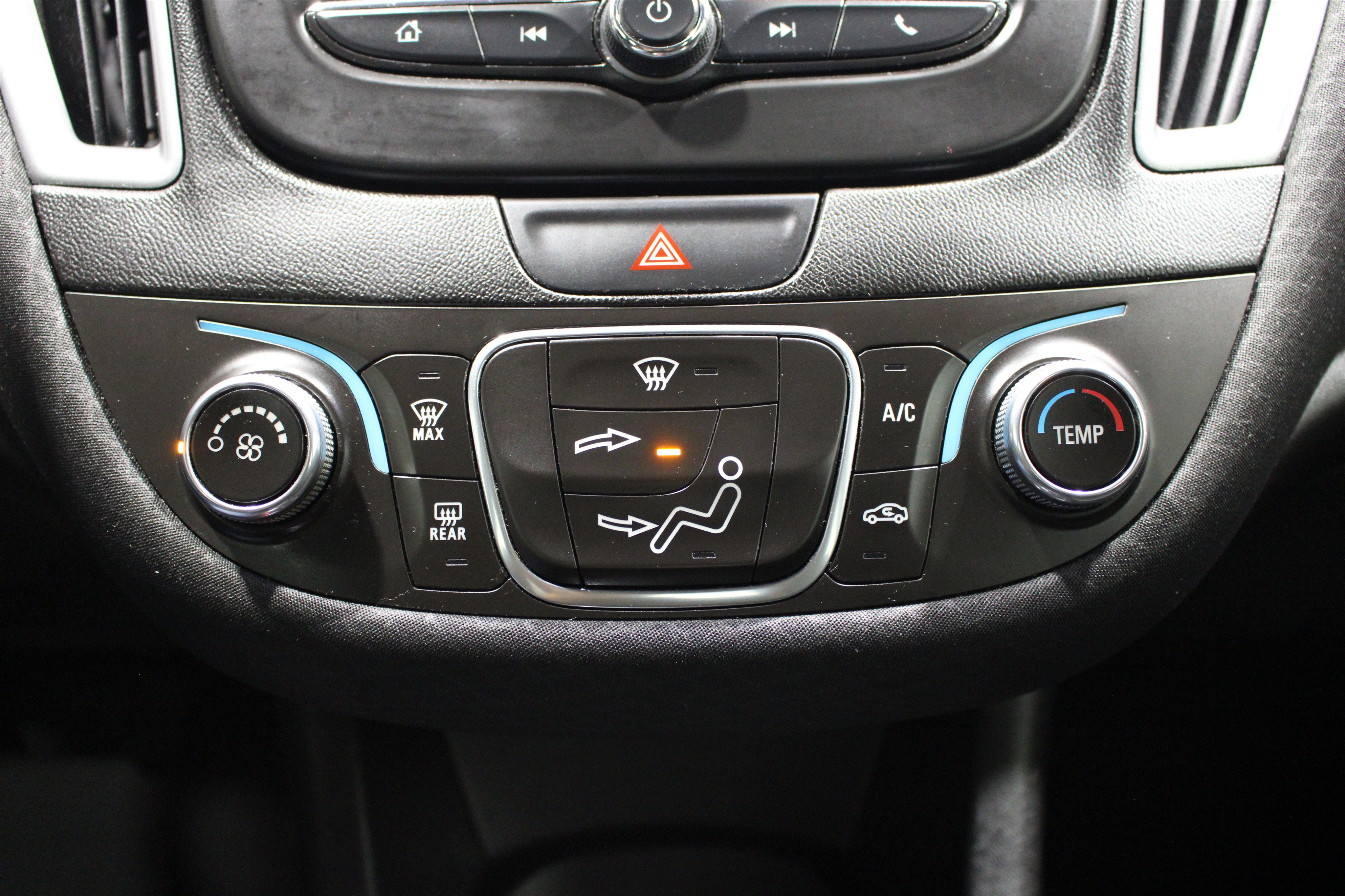 Used 2018 Chevrolet Malibu LS FWD image 16