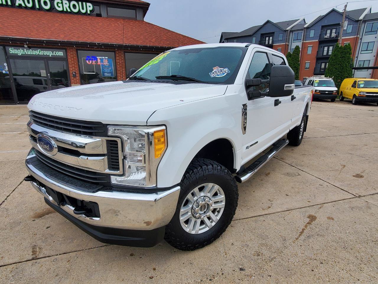 Used 2017 Ford F250 XLT AWD/4WD image 3