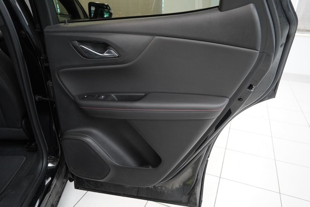 Used 2023 Chevrolet Blazer RS w/ Enhanced Convenience Package AWD/4WD image 33