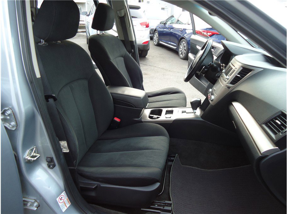 Used 2014 Subaru Outback 2.5i Premium w/ Moonroof Package AWD/4WD image 15